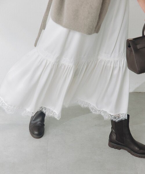 RIVE DROITE(リヴドロワ)の「サテンティアードキャミワンピース(秋服/冬服)(ワンピース・レディース・ブラック/オフホワイト・FREE)」の9枚目の写真
