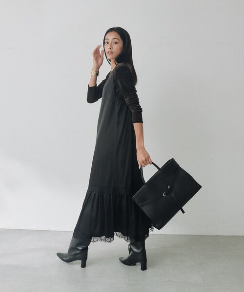 RIVE DROITE(リヴドロワ)の「サテンティアードキャミワンピース(秋服/冬服)(ワンピース・レディース・ブラック/オフホワイト・FREE)」の14枚目の写真