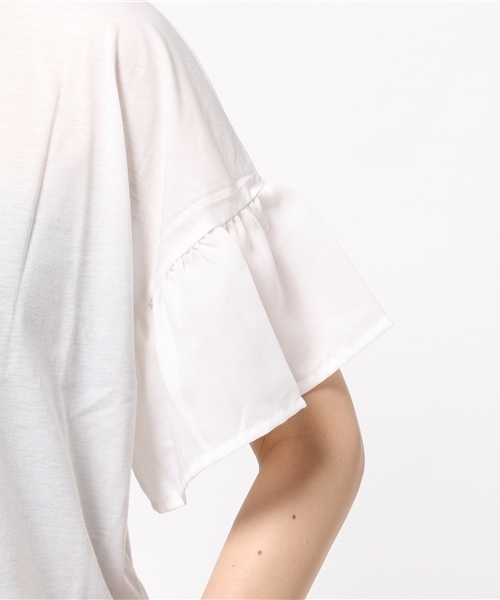 earth music&ecology(アースミュージックアンドエコロジー)の「フレアスリーブプルオーバー(Tシャツ/カットソー・レディース・カーキ/ネイビー/オフホワイト/LT.Gray・FREE)」の9枚目の写真