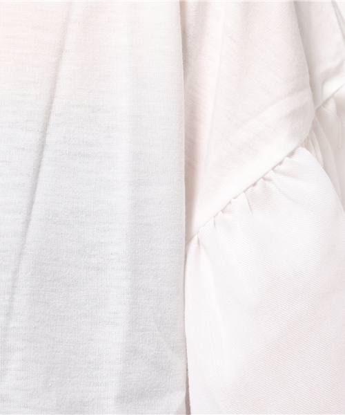 earth music&ecology(アースミュージックアンドエコロジー)の「フレアスリーブプルオーバー(Tシャツ/カットソー・レディース・カーキ/ネイビー/オフホワイト/LT.Gray・FREE)」の11枚目の写真