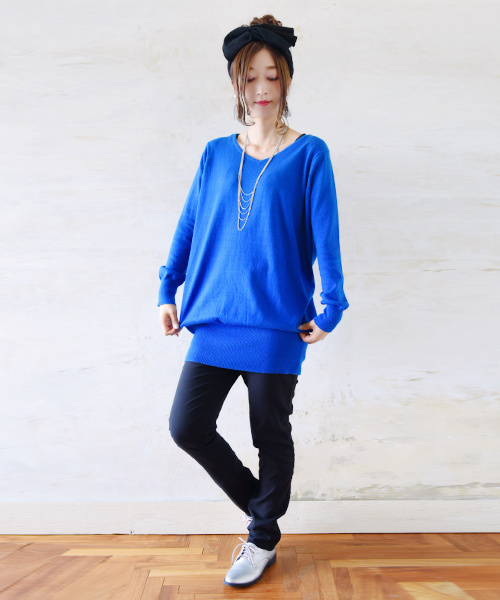 and it_（アンドイット）の「シンプルロングゆったりコットンニット【綿ニット】（ニット/セーター・レディース・オフホワイト/杢グレー/ブラック/ネイビー/グレイッシュベージュ/バーガンディー/ダークグリーン/ロイヤルブルー/マスタード/ブルー・M-L/4L～5L/LL～3L）」の9枚目の写真