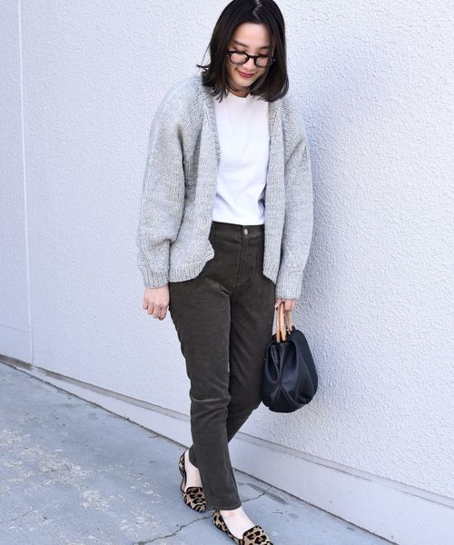 SHIPS Days（シップスデイズ）の「SHIPS Days STANDARD:コーデュロイ パンツ（その他パンツ・レディース・オフホワイト/オリーブ/ベージュ/ダークグレー・SMALL/MEDIUM/LARGE）」の19枚目の写真