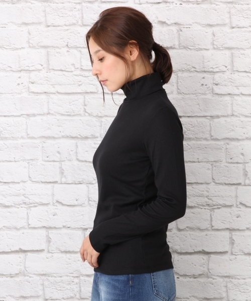 LEPSIM(レプシィム)の「リブタートルインナーLS 728194(Tシャツ/カットソー・レディース・ブラック/オフホワイト/トップグレー・MEDIUM/LARGE)」の4枚目の写真