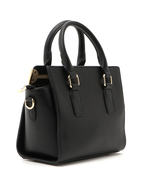 PLAIN CLOTHING（プレーンクロージング）の「メタルパーツハンドバッグ/ショルダーバッグ【PLAIN CLOTHING】（ショルダーバッグ・レディース・グレー/レッド/キャメル/ブラック/アイボリー・FREE）」の6枚目の写真