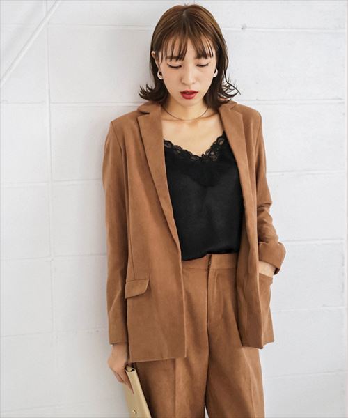 select MOCA(セレクトモカ)の「起毛スウェードタッチポケット付きバックセンタースリット入りテーラードジャケット(テーラードジャケット)」|ベージュ