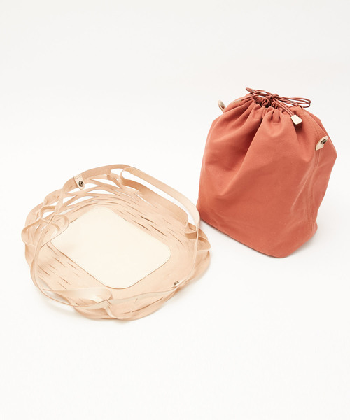 The Bagmati（ザバグマティ）の「【 VERY 3月号 掲載 】【 anan 2091号 掲載 】BAGMATI バグマティ 別注レザーレースバッグ（ショルダーバッグ・レディース・ブラック/ナチュラル・FREE）」の5枚目の写真