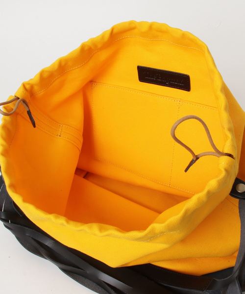 The Bagmati（ザバグマティ）の「【 VERY 3月号 掲載 】【 anan 2091号 掲載 】BAGMATI バグマティ 別注レザーレースバッグ（ショルダーバッグ・レディース・ブラック/ナチュラル・FREE）」の17枚目の写真