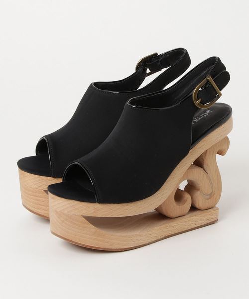 Jeffrey Campbell(ジェフリーキャンベル)の「バックベルトスケートサンダル(サンダル・レディース・ブラック・38/36/37/39/35)」の4枚目の写真