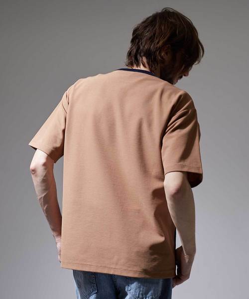 UNITED TOKYO（ユナイテッドトウキョウ）の「コンビプルオーバーニット（ニット/セーター・メンズ・ネイビー/ベージュ/オフホワイト・1/2/3）」の6枚目の写真