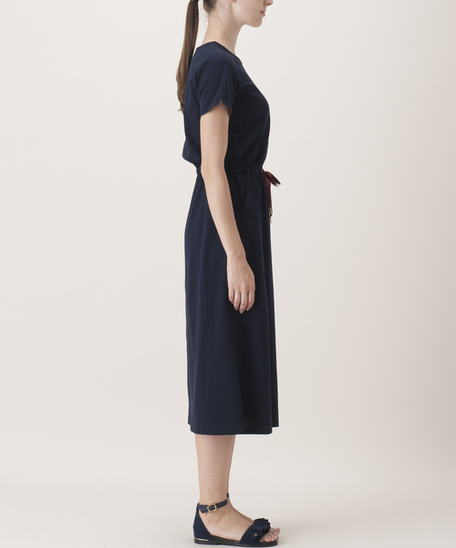BLUE LABEL CRESTBRIDGE（ブルーレーベルクレストブリッジ）の