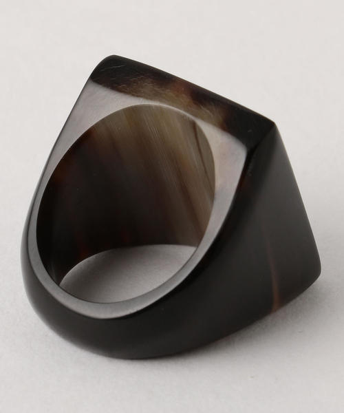 BEAUTY&YOUTH UNITED ARROWS（ビューティーアンドユースユナイテッドアローズ）の「＜L'indochineur＞スクエアリング ◆（リング・レディース・ベージュ/ダークブラウン/ブラック・FREE）」の5枚目の写真