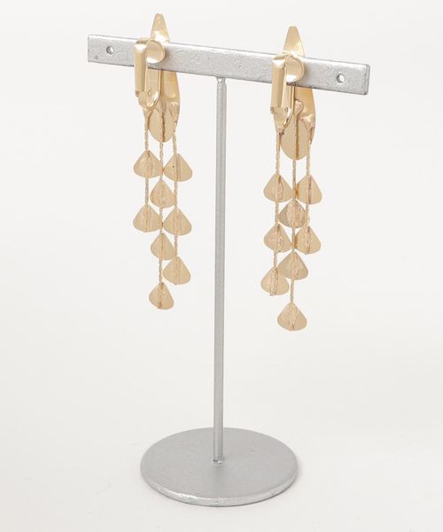 SHIPS（シップス）の「Eneida Franca:SHELL PLATEクリップ（イヤリング・レディース・ゴールド・ONE SIZE）」の2枚目の写真