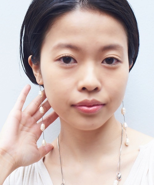 LAPUIS(ラピュイ)の「BaroqueLongPierce(ピアス(両耳用)・レディース・シルバー・FREE)」の3枚目の写真