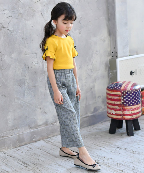 Bee des Bee（ビーデスビー）の「リブ地 半袖トップス（Tシャツ/カットソー・キッズ・イエロー/ホワイト/ブラック/ピンク/ミント/ブラウン/ネイビー/サックスブルー/ブラック系その他/ラベンダー/ライトグレー/アイボリー/ブラウン系その他/レッド系/パープル・100cm/110cm/120cm/130cm/140cm/150cm）」の18枚目の写真