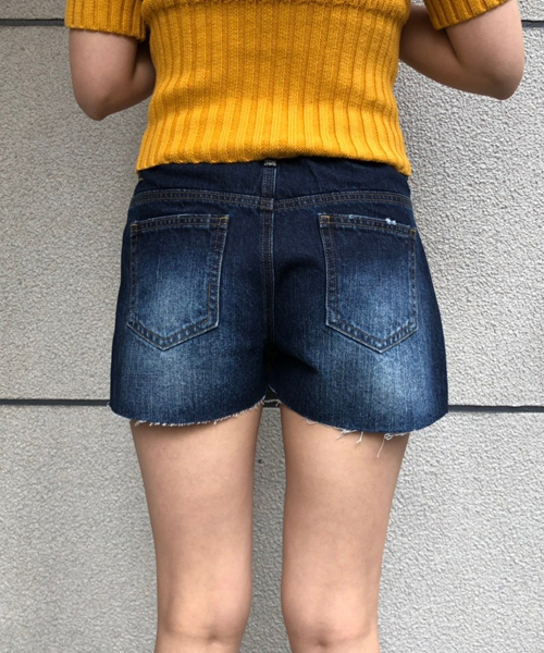 ENVYM（アンビー）の「ハードダメージＦＡＫＥ ＳＫ ＳＰＴ（デニムパンツ・レディース・ネイビー・S/M）」の5枚目の写真