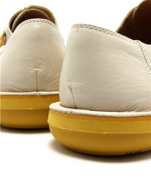 CAMPER(カンペール)の「TRIBUTE BY nendo (トリビュートバイネンド)(その他シューズ・メンズ・ホワイト・27.5cm/27.0cm/28.0cm/25.0cm/26.0cm/25.5cm)」の2枚目の写真