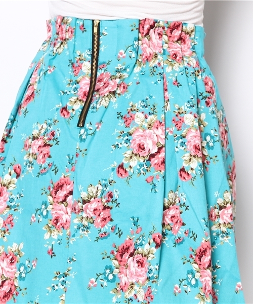 one after another NICE CLAUP（ワンアフターアナザーナイスクラップ）の「【ナイスクラップ】花柄ﾌﾚｱｽｶｰﾄ（スカート・レディース・ネイビー/ベージュ/グリーン・FREE）」の7枚目の写真