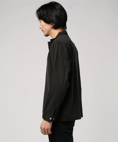 Hub&Spoke（ハブアンドスポーク）の「ストレッチテンセルジャケットシャツ（シャツ/ブラウス・メンズ・ブラック/ダークグリーン/ベージュ/グレー・MEDIUM/LARGE）」の5枚目の写真