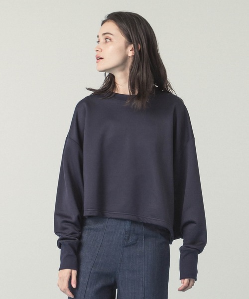 ALLUMER（アリュメール）の「クルーネックショートスウェット（スウェット・レディース・ホワイト/ベージュ/ネイビー・1）」の3枚目の写真