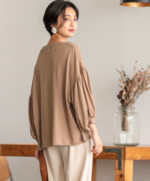 OMNES（オムネス）の「綿麻カット 袖ボリューム七分袖Tシャツ（Tシャツ/カットソー・レディース・ブラック/ブルーグレー/ブラウン/ベージュ/ネイビー/パープル/ホワイト・FREE）」の5枚目の写真