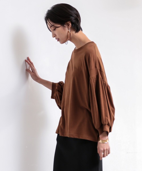 OMNES（オムネス）の「綿麻カット 袖ボリューム七分袖Tシャツ（Tシャツ/カットソー・レディース・ブラック/ブルーグレー/ブラウン/ベージュ/ネイビー/パープル/ホワイト・FREE）」の4枚目の写真