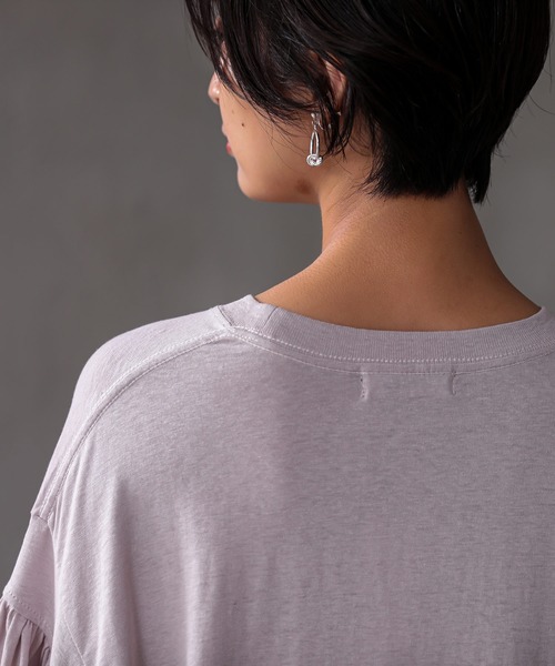 OMNES（オムネス）の「綿麻カット 袖ボリューム七分袖Tシャツ（Tシャツ/カットソー・レディース・ブラック/ブルーグレー/ブラウン/ベージュ/ネイビー/パープル/ホワイト・FREE）」の22枚目の写真