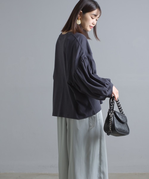 OMNES（オムネス）の「綿麻カット 袖ボリューム七分袖Tシャツ（Tシャツ/カットソー・レディース・ブラック/ブルーグレー/ブラウン/ベージュ/ネイビー/パープル/ホワイト・FREE）」の20枚目の写真