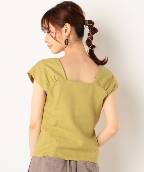 archives（アルシーヴ）の「アシメ釦ギャザーブラウス（シャツ/ブラウス・レディース・チャコールグレー/ダークブラウン/イエロー/アイボリー・MEDIUM）」の17枚目の写真