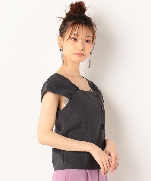 archives（アルシーヴ）の「アシメ釦ギャザーブラウス（シャツ/ブラウス・レディース・チャコールグレー/ダークブラウン/イエロー/アイボリー・MEDIUM）」の18枚目の写真