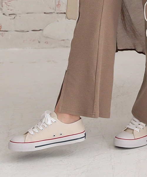 KOBE LETTUCE（コウベレタス）の「ベーシックキャンバススニーカー（スニーカー・レディース・ホワイト/ブラック/アイボリー/チャコールグレー/ベージュ・M/LL/S/L）」の3枚目の写真