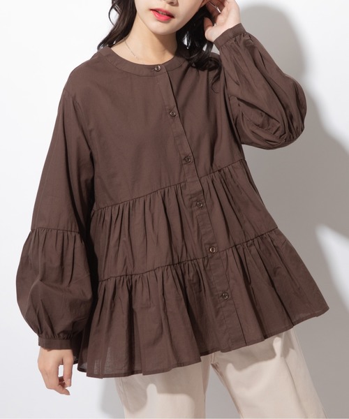 Mysa&Liina(ミーサリーナ)の「バンドカラーティアードブラウス(シャツ/ブラウス・レディース・ブラウン/ベージュ/カーキ/オフホワイト/ピンクベージュ・M)」の11枚目の写真