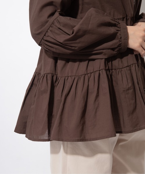 Mysa&Liina(ミーサリーナ)の「バンドカラーティアードブラウス(シャツ/ブラウス・レディース・ブラウン/ベージュ/カーキ/オフホワイト/ピンクベージュ・M)」の15枚目の写真