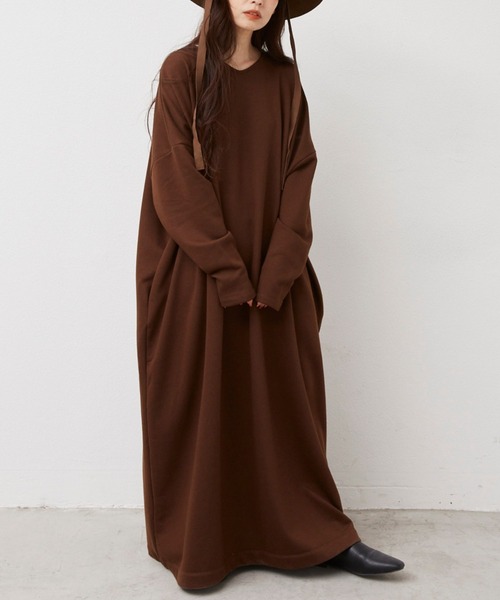 Libra Cue(リブラ キュー)の「Libra ボリュームスウェットワンピース(ワンピース・レディース・ブラック/ブラウン/グレー・FREE)」の19枚目の写真