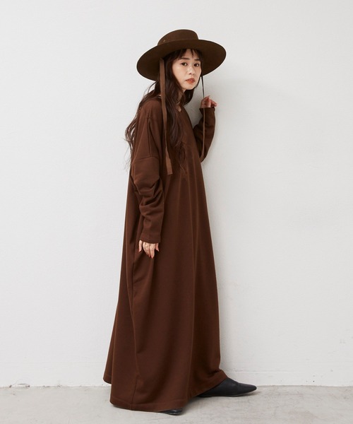 Libra Cue(リブラ キュー)の「Libra ボリュームスウェットワンピース(ワンピース・レディース・ブラック/ブラウン/グレー・FREE)」の8枚目の写真