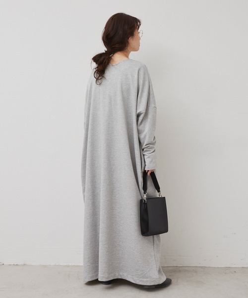 Libra Cue(リブラ キュー)の「Libra ボリュームスウェットワンピース(ワンピース・レディース・ブラック/ブラウン/グレー・FREE)」の6枚目の写真