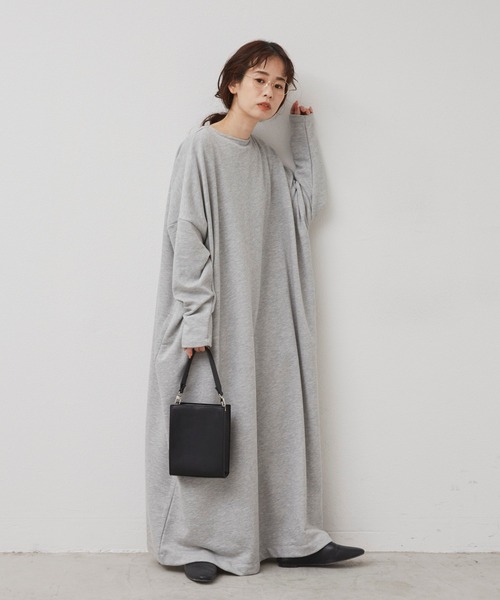 Libra Cue(リブラ キュー)の「Libra ボリュームスウェットワンピース(ワンピース・レディース・ブラック/ブラウン/グレー・FREE)」の13枚目の写真