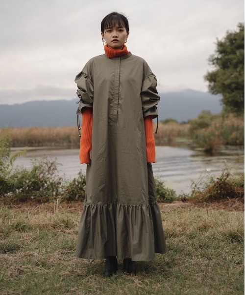 akuR(アクル)の「【akuR/2020AW】チェンジフリルロングワンピース(ワンピース・レディース・モスグリーン/ホワイト・FREE)」の4枚目の写真