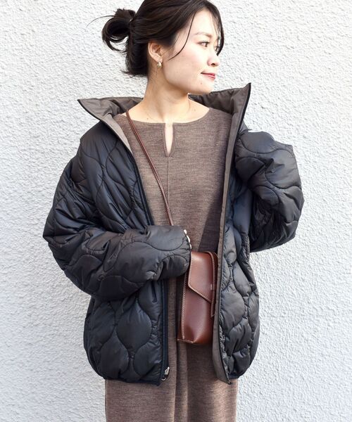 KELTY（ケルティ）の「【SHIPS別注】KELTY: リバーシブル ビッグシルエット キルト ブルゾン（ブルゾン・メンズ・ベージュ/ネイビー/ブラウン系その他/カーキ・SMALL/MEDIUM/LARGE/X-LARGE）」の11枚目の写真