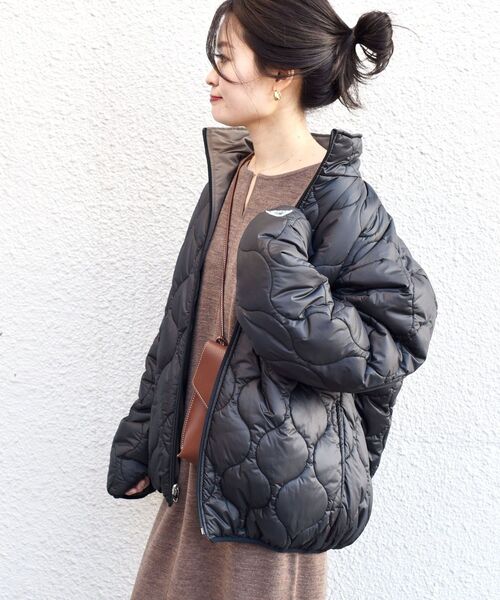 KELTY（ケルティ）の「【SHIPS別注】KELTY: リバーシブル ビッグシルエット キルト ブルゾン（ブルゾン・メンズ・ベージュ/ネイビー/ブラウン系その他/カーキ・SMALL/MEDIUM/LARGE/X-LARGE）」の12枚目の写真