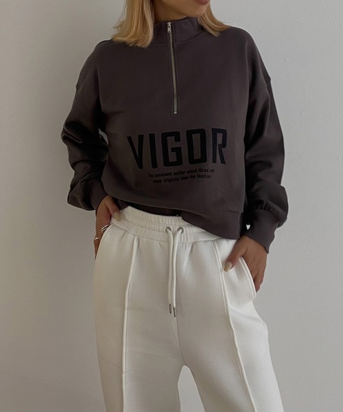 Avvenente(アベネンテ)の「【Avvenente】ハイネックモードプリントプルオーバー(Tシャツ/カットソー・レディース・ブラック/ベージュ/チャコールグレー・M)」の2枚目の写真