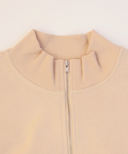 Avvenente(アベネンテ)の「【Avvenente】ハイネックモードプリントプルオーバー(Tシャツ/カットソー・レディース・ブラック/ベージュ/チャコールグレー・M)」の4枚目の写真