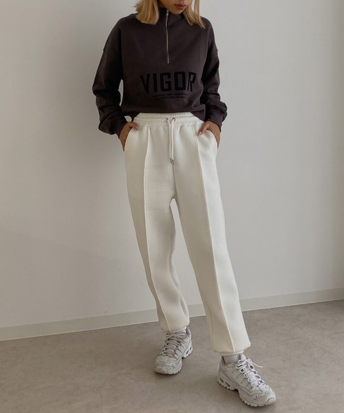 Avvenente(アベネンテ)の「【Avvenente】ハイネックモードプリントプルオーバー(Tシャツ/カットソー・レディース・ブラック/ベージュ/チャコールグレー・M)」の14枚目の写真