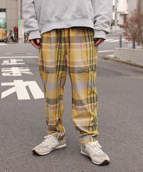 1 to 10 people（ワントゥテンピープル）の「【1to10people】BIGマドラステーパードPT WGC-021-M（その他パンツ・メンズ・イエロー・M）」の4枚目の写真
