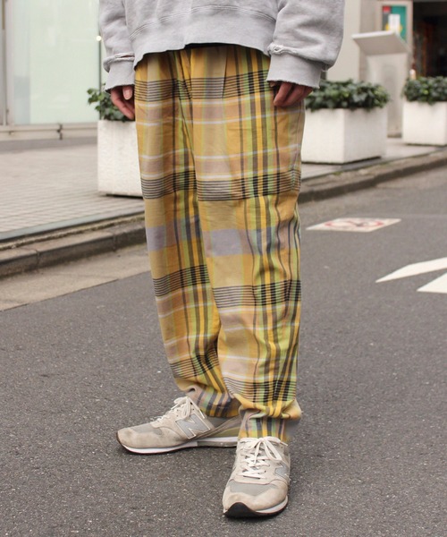 1 to 10 people（ワントゥテンピープル）の「【1to10people】BIGマドラステーパードPT WGC-021-M（その他パンツ・メンズ・イエロー・M）」の5枚目の写真