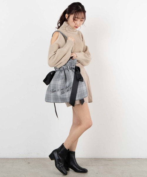 WEGO(ウィゴー)の「WEGO/サイドリボン巾着トートバッグ(トートバッグ・レディース・その他1/ブラック・FREE)」の4枚目の写真