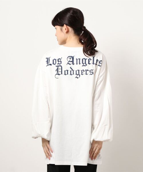 BACK TO THE FIELD（バック トゥー ザ フィールド）の「【MLB】OLD ENGLISHロゴロングスリーブTシャツ（Tシャツ/カットソー・レディース・ブラック/オフホワイト/カーキ・FREE）」の6枚目の写真