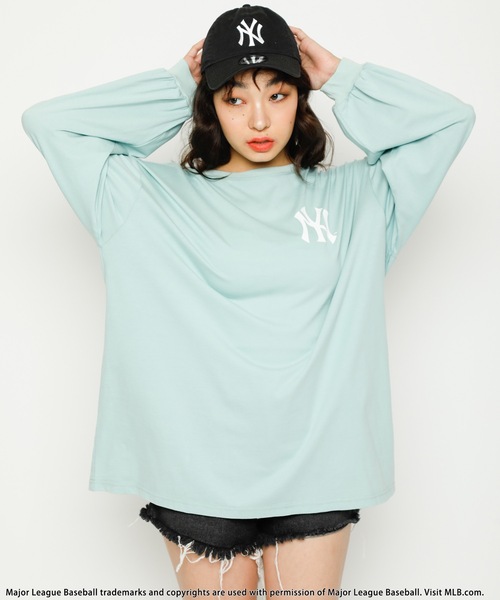 BACK TO THE FIELD（バック トゥー ザ フィールド）の「【MLB】OLD ENGLISHロゴロングスリーブTシャツ（Tシャツ/カットソー・レディース・ブラック/オフホワイト/カーキ・FREE）」の3枚目の写真