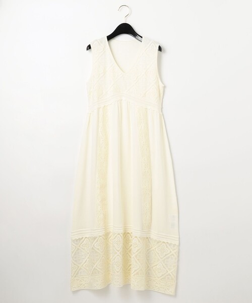 GRACE CONTINENTAL(グレースコンチネンタル)の「フラワーレース刺繍ニットワンピース(ワンピース・レディース・ネイビー/キナリ・36)」の8枚目の写真