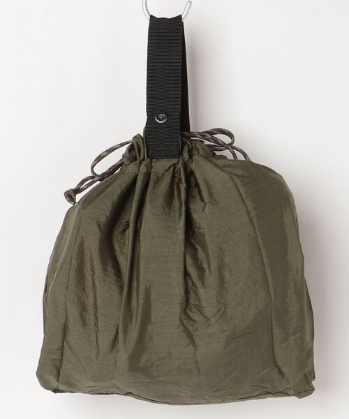 JACK & MARIE(ジャックアンドマリー)の「POSTGENERAL PACKABLE PARACHUTE NYLON BAG (ポストジェネラル )(エコバッグ/サブバッグ・メンズ・ブラック/オリーブ/ブラウン系その他・FREE)」の5枚目の写真