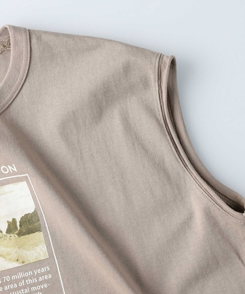 RAG MACHINE（ラグマシーン）の「【RAG MACHINE】フォトプリントノースリーブ（タンクトップ・レディース・ベージュ/ブラック/ホワイト・L/M）」の17枚目の写真